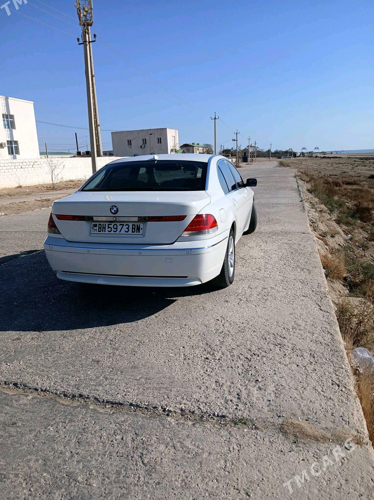 BMW 745 2002 - 120 000 TMT - Хазар - img 3