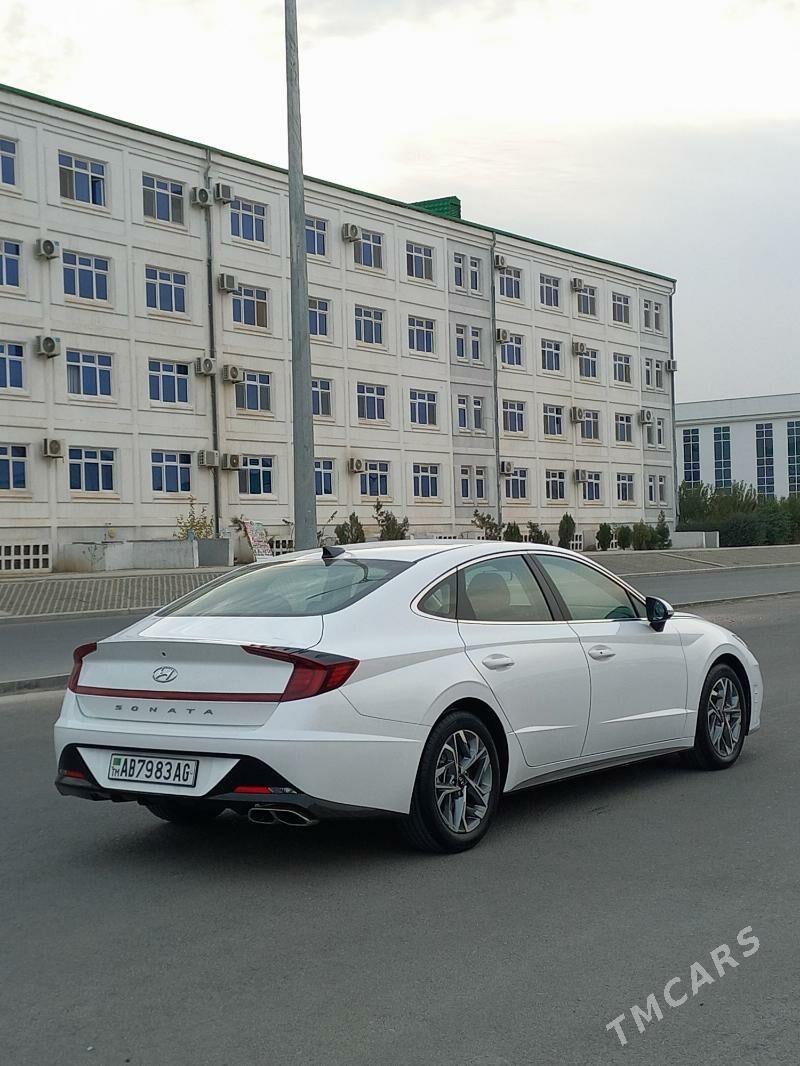 Hyundai Sonata 2022 - 290 000 TMT - Büzmeýin - img 5