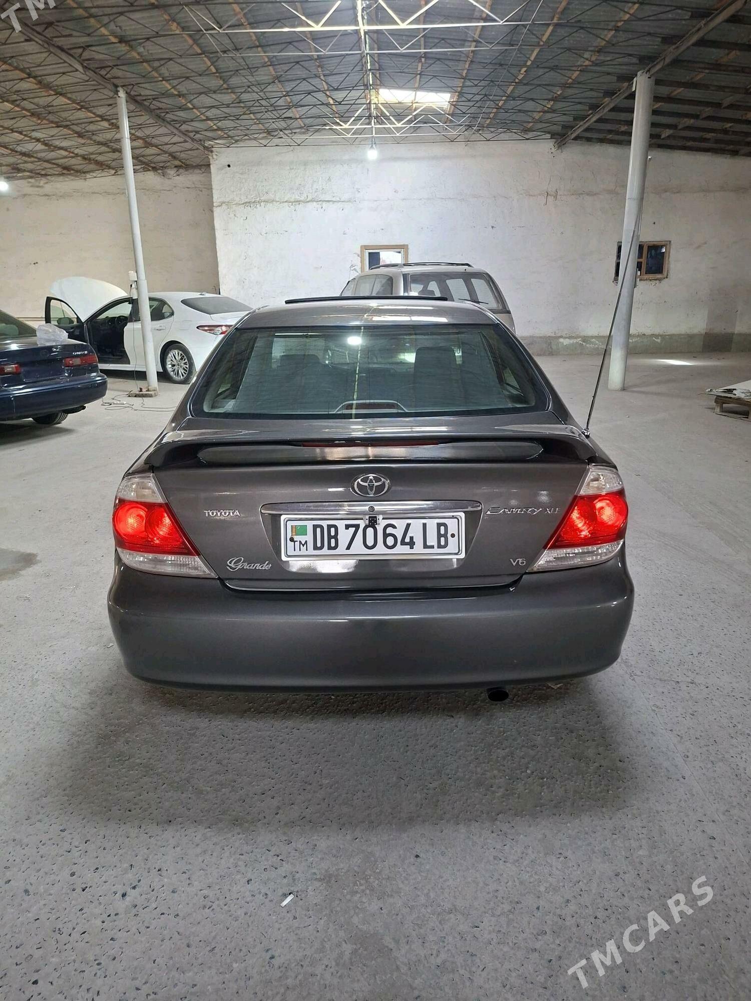 Toyota Camry 2003 - 230 000 TMT - Халач - img 3
