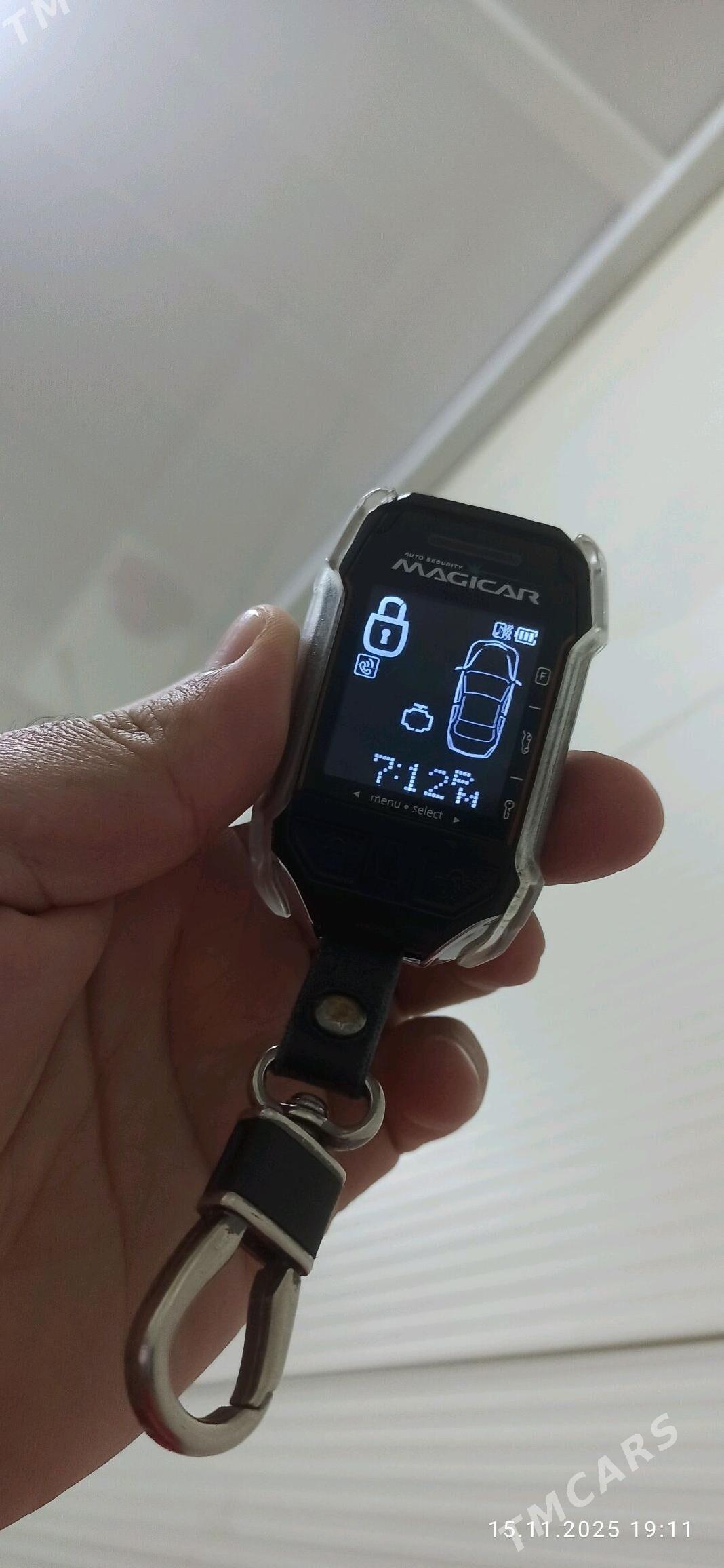 Toyota Highlander 2008 - 295 000 TMT - Туркменабат - img 8