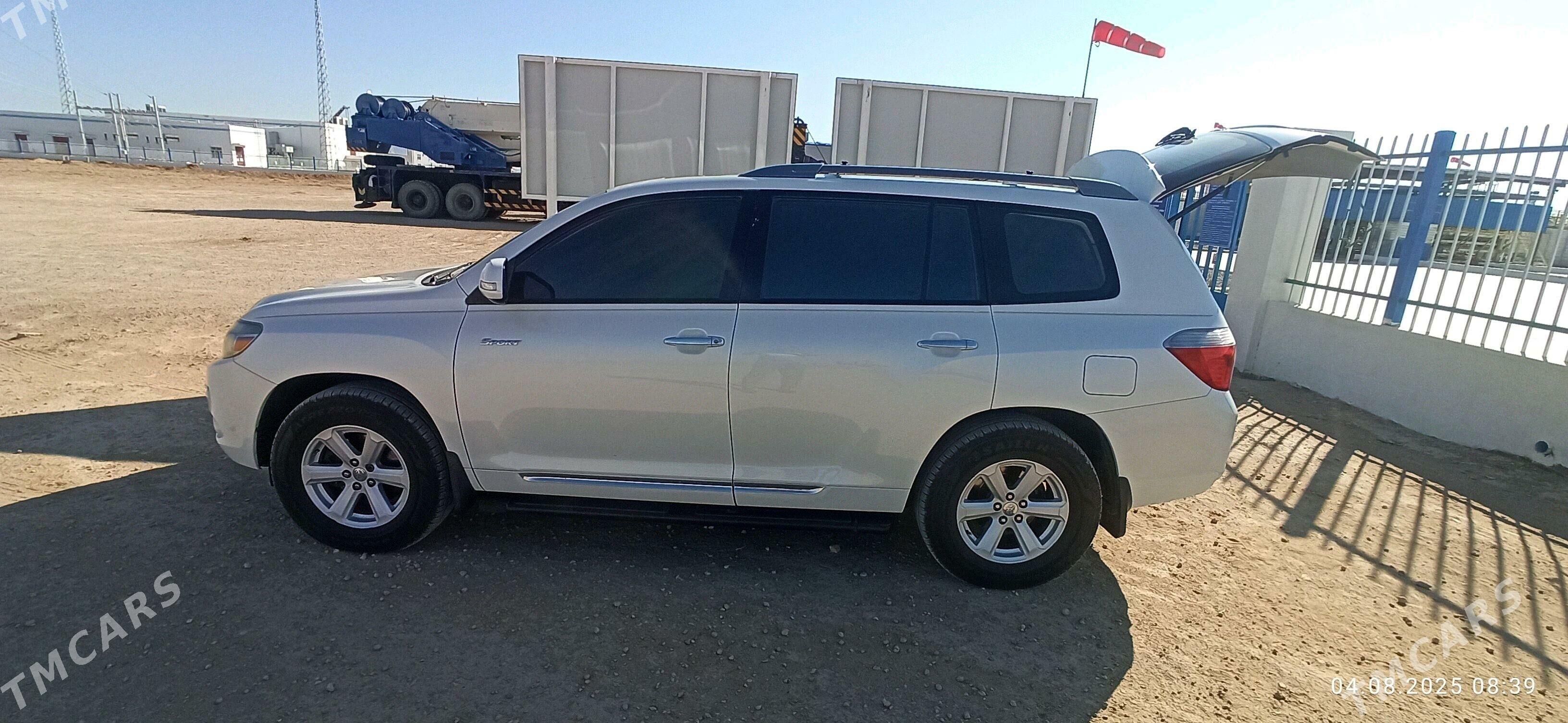 Toyota Highlander 2008 - 295 000 TMT - Туркменабат - img 6