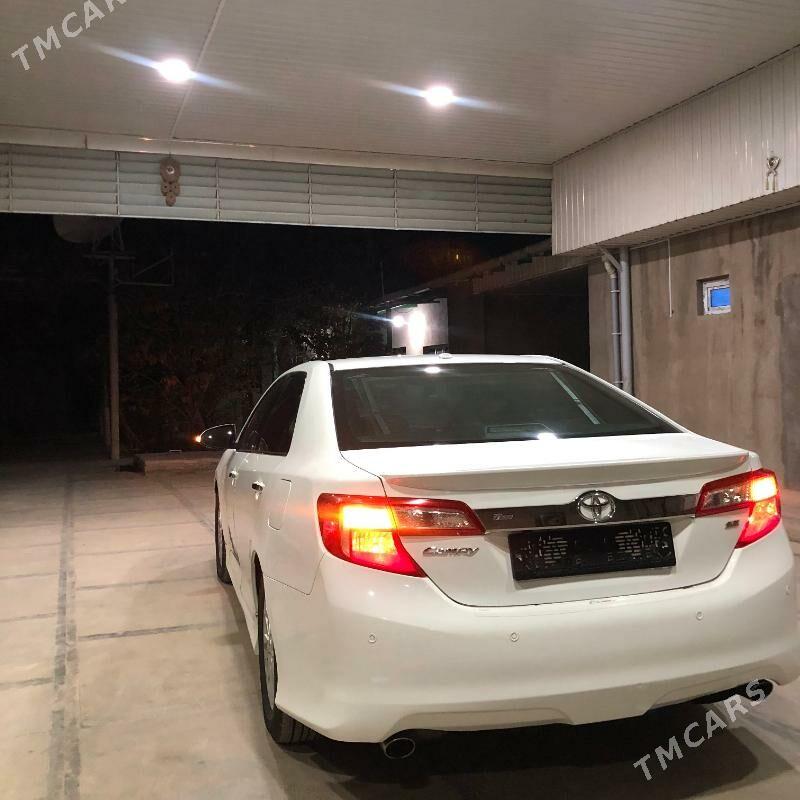 Toyota Camry 2012 - 240 000 TMT - Kaka - img 6