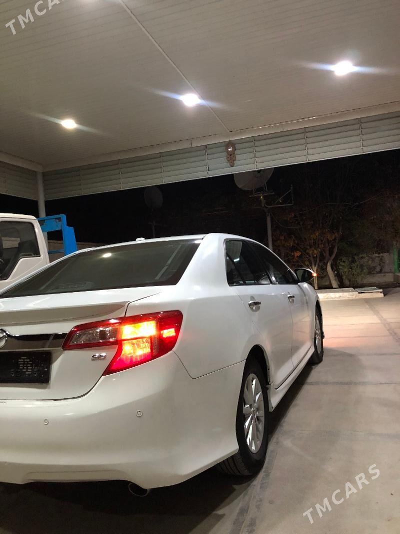 Toyota Camry 2012 - 240 000 TMT - Kaka - img 4