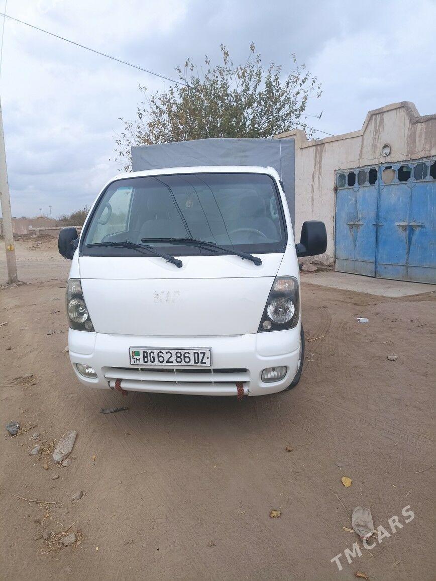 Kia Bongo 2004 - 120 000 TMT - Şabat etr. - img 3