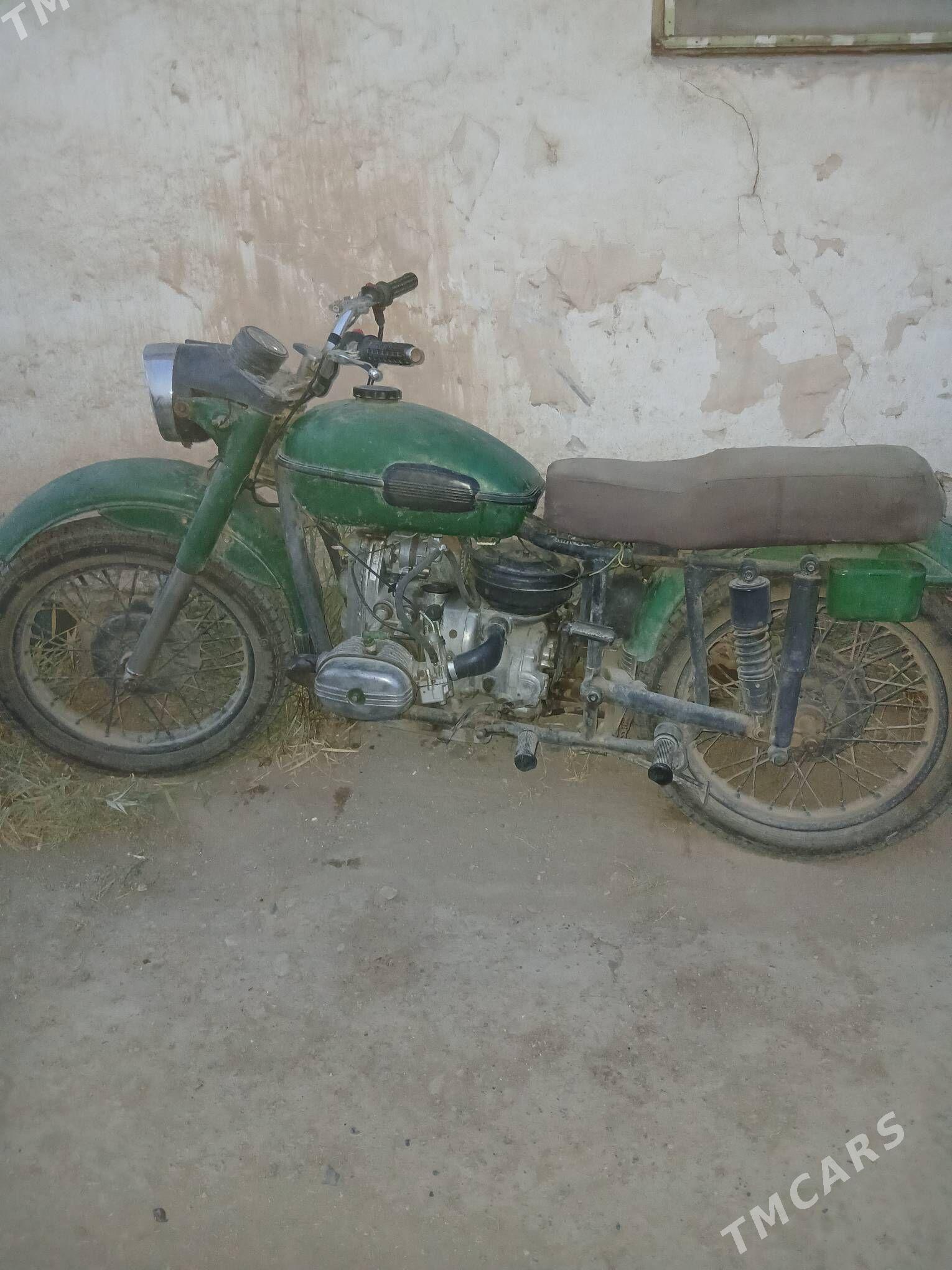 Ural 5557 1992 - 5 000 TMT - Görogly (Tagta) - img 1