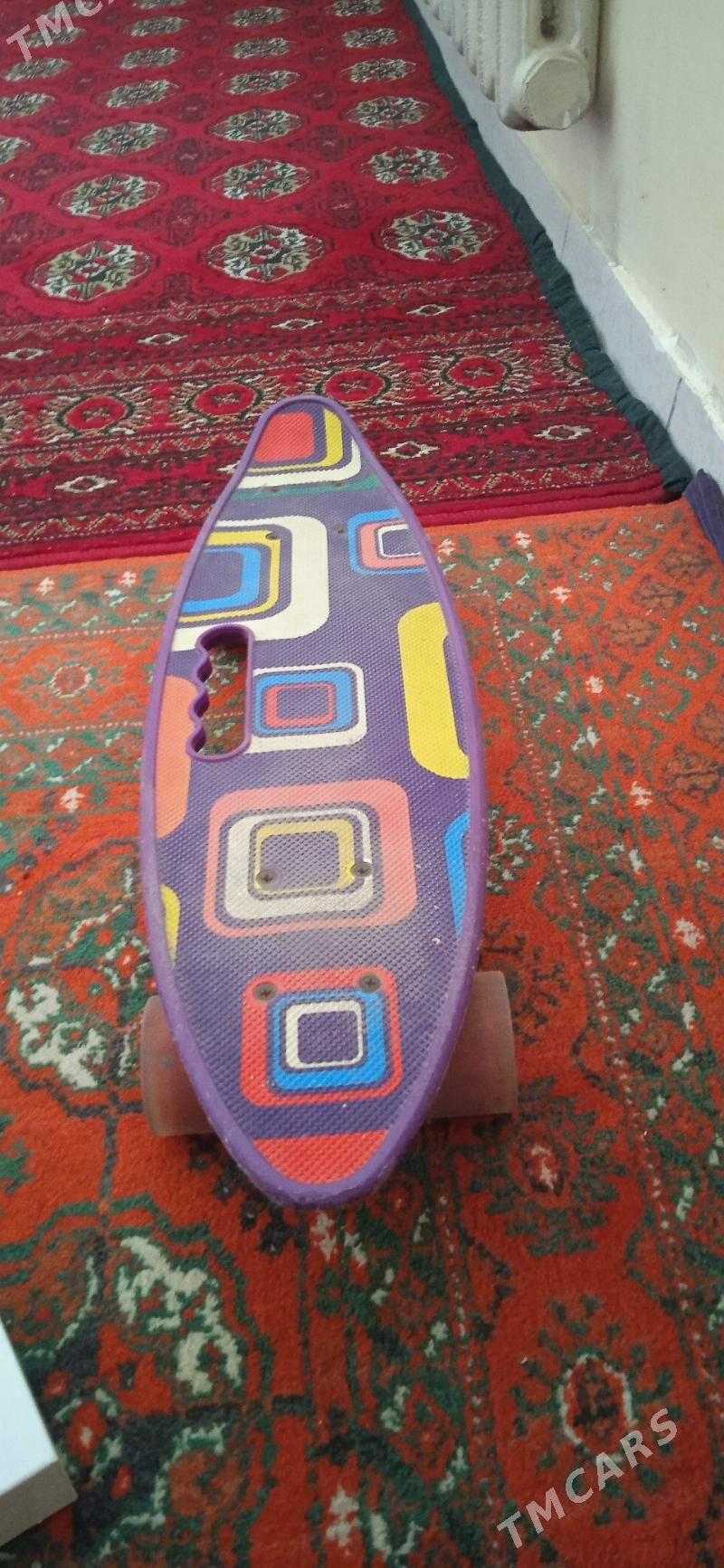 skeýt - Howdan "W" - img 2