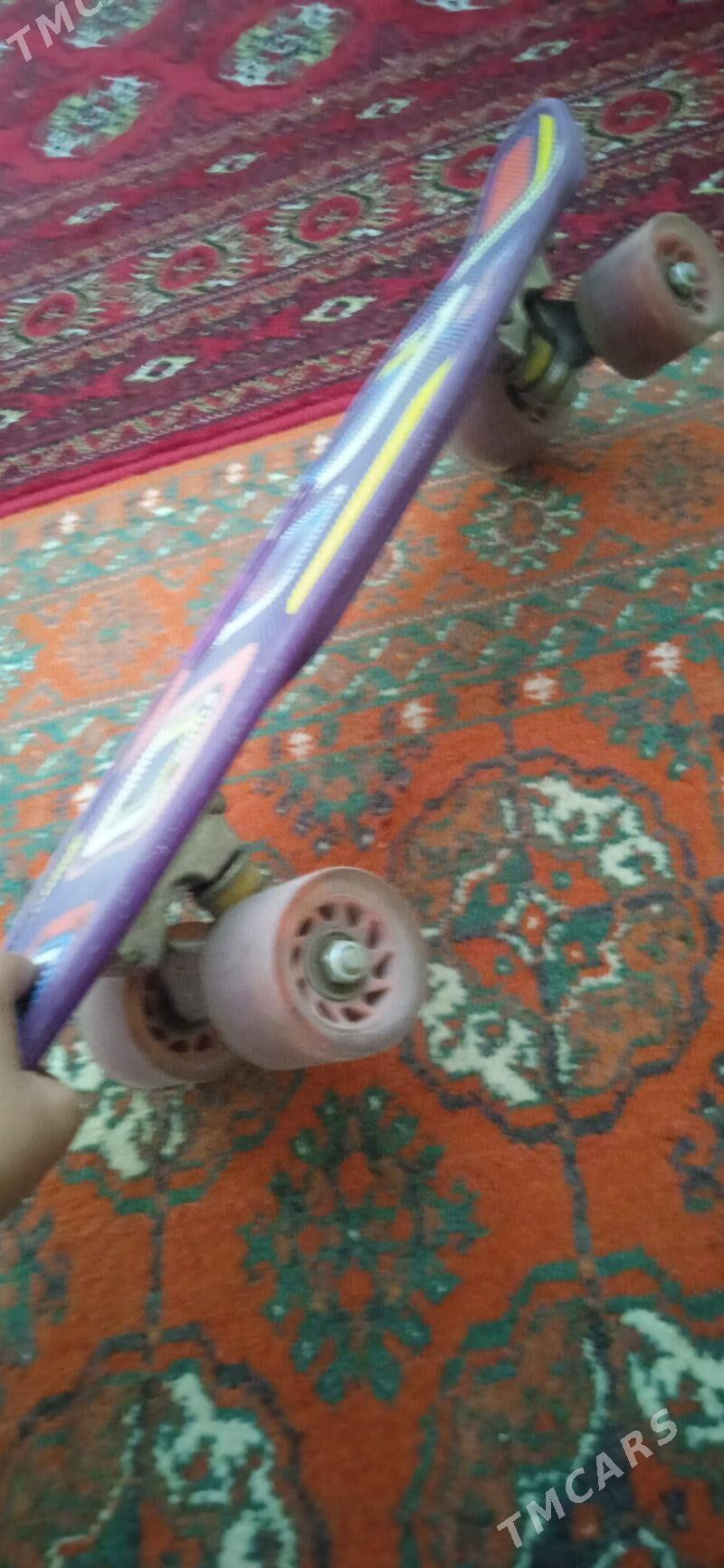 skeýt - Howdan "W" - img 3