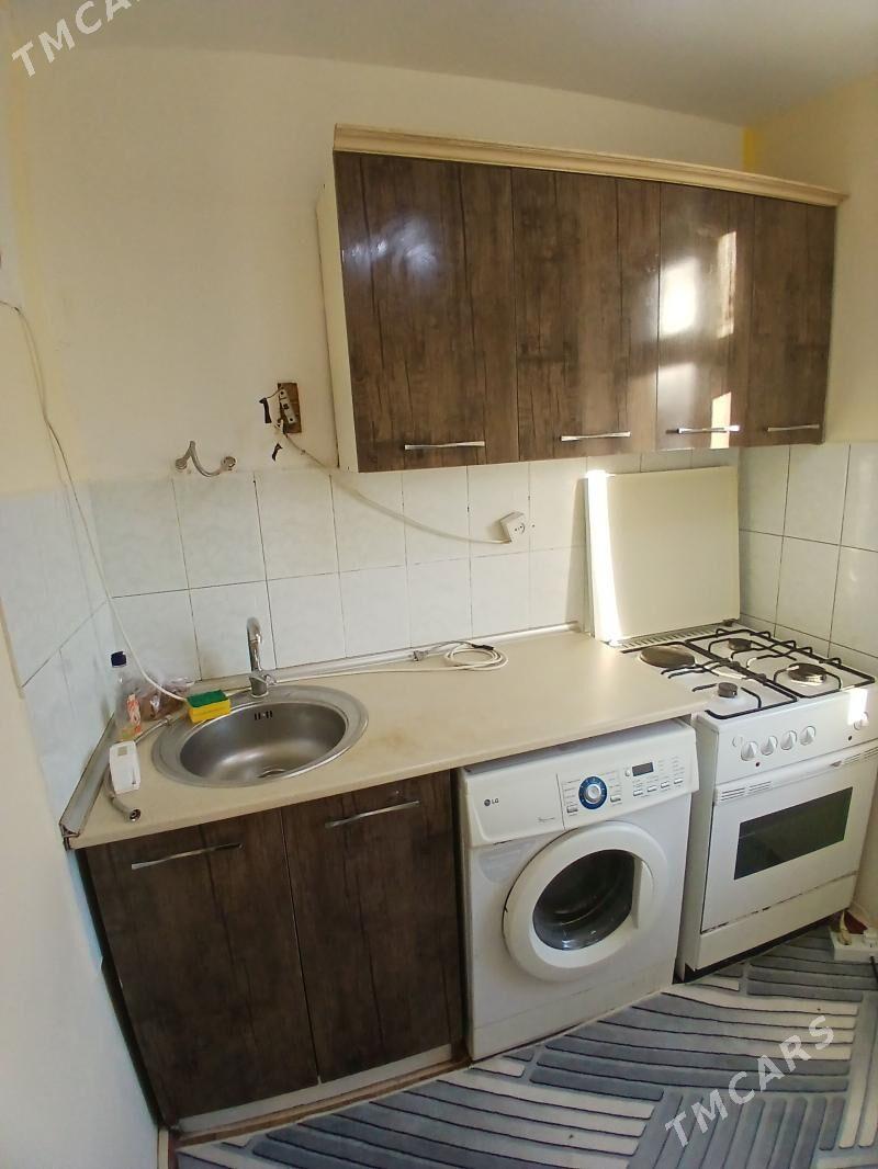 Satlyk 30mkr 3/3 etazy 1komnat - Ашхабад - img 4