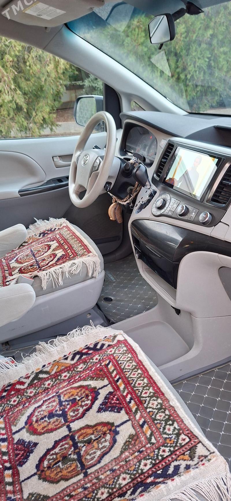 Toyota Sienna 2014 - 325 000 TMT - Bäherden - img 6