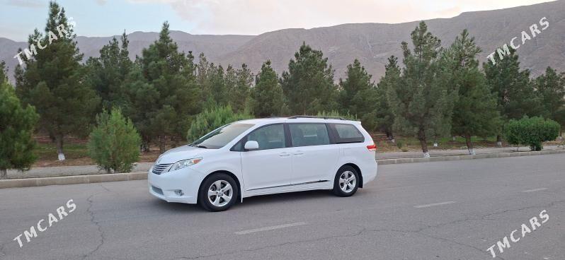 Toyota Sienna 2014 - 325 000 TMT - Bäherden - img 8