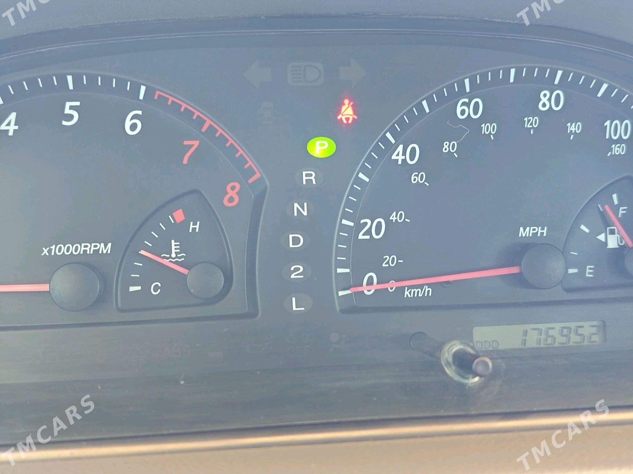 Toyota Camry 2002 - 200 000 TMT - Мары - img 8