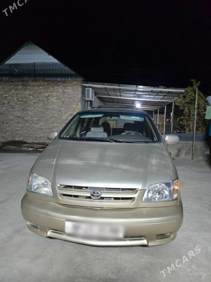 Toyota Sienna 2002 - 150 000 TMT - Мары - img 1