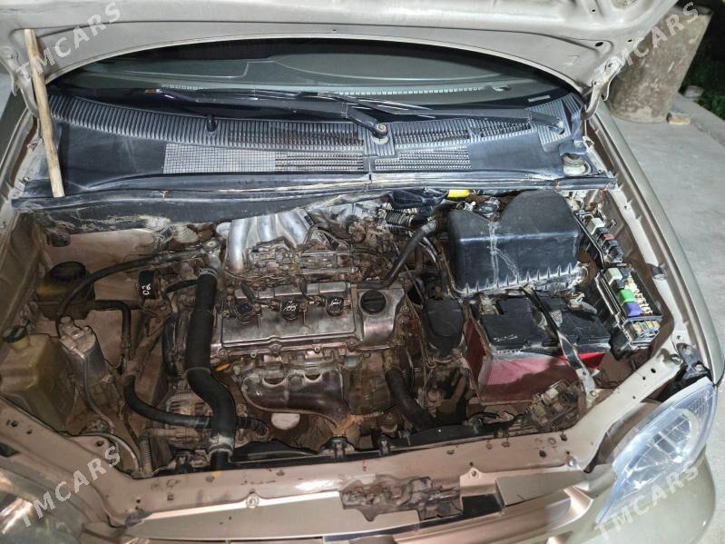 Toyota Sienna 2002 - 150 000 TMT - Мары - img 4