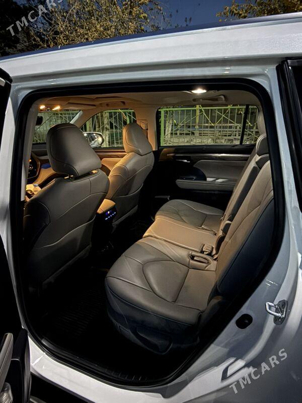 Toyota Highlander 2022 - 650 000 TMT - Мары - img 5