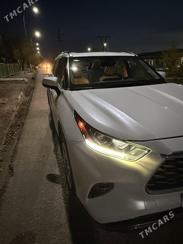 Toyota Highlander 2022 - 650 000 TMT - Мары - img 2