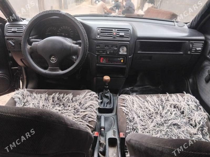 Opel Vectra 1991 - 22 000 TMT - Дашогуз - img 3