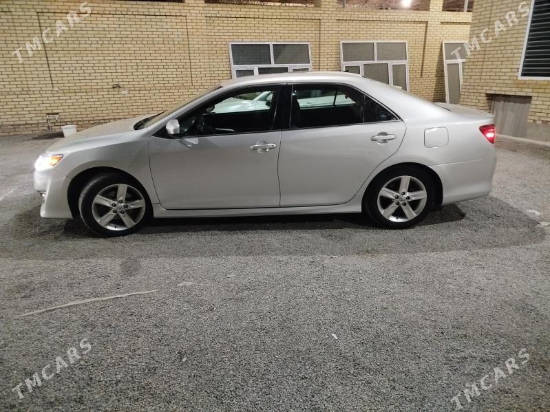 Toyota Camry 2014 - 219 000 TMT - Baýramaly - img 9