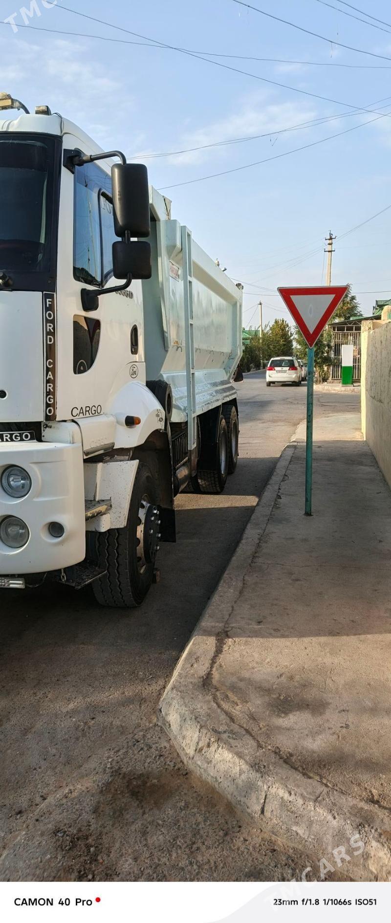 Ford Cargo 3535D 2014 - 750 000 TMT - Aşgabat - img 3