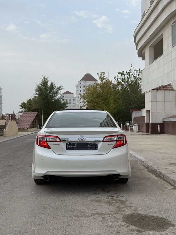 Toyota Camry 2013 - 280 000 TMT - Ашхабад - img 2