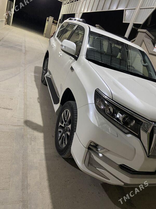 Toyota Land Cruiser Prado 2023 - 1 300 000 TMT - Гумдаг - img 3