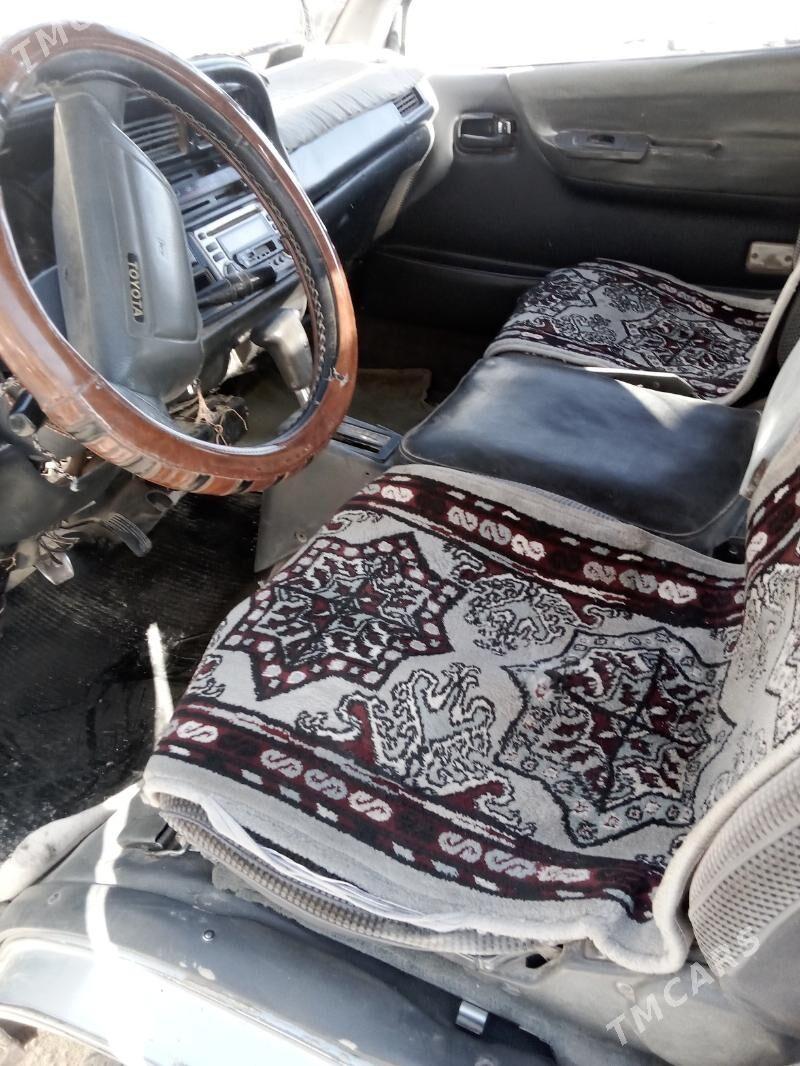 Toyota Hiace 1992 - 60 000 TMT - Мургап - img 7