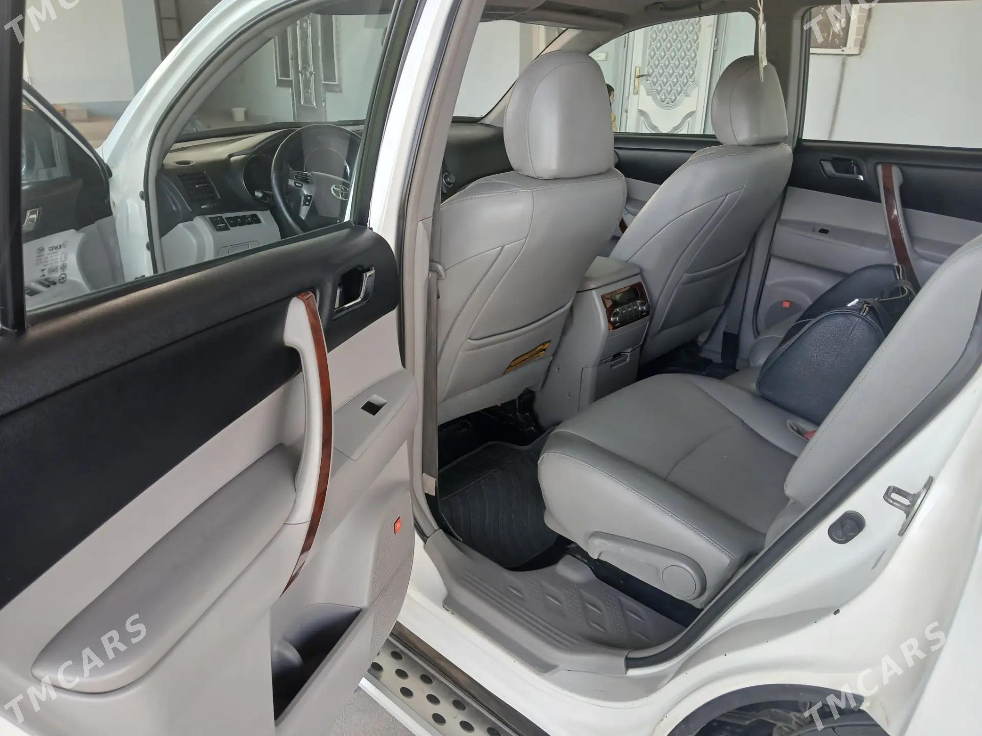 Toyota Highlander 2010 - 295 000 TMT - Мургап - img 6