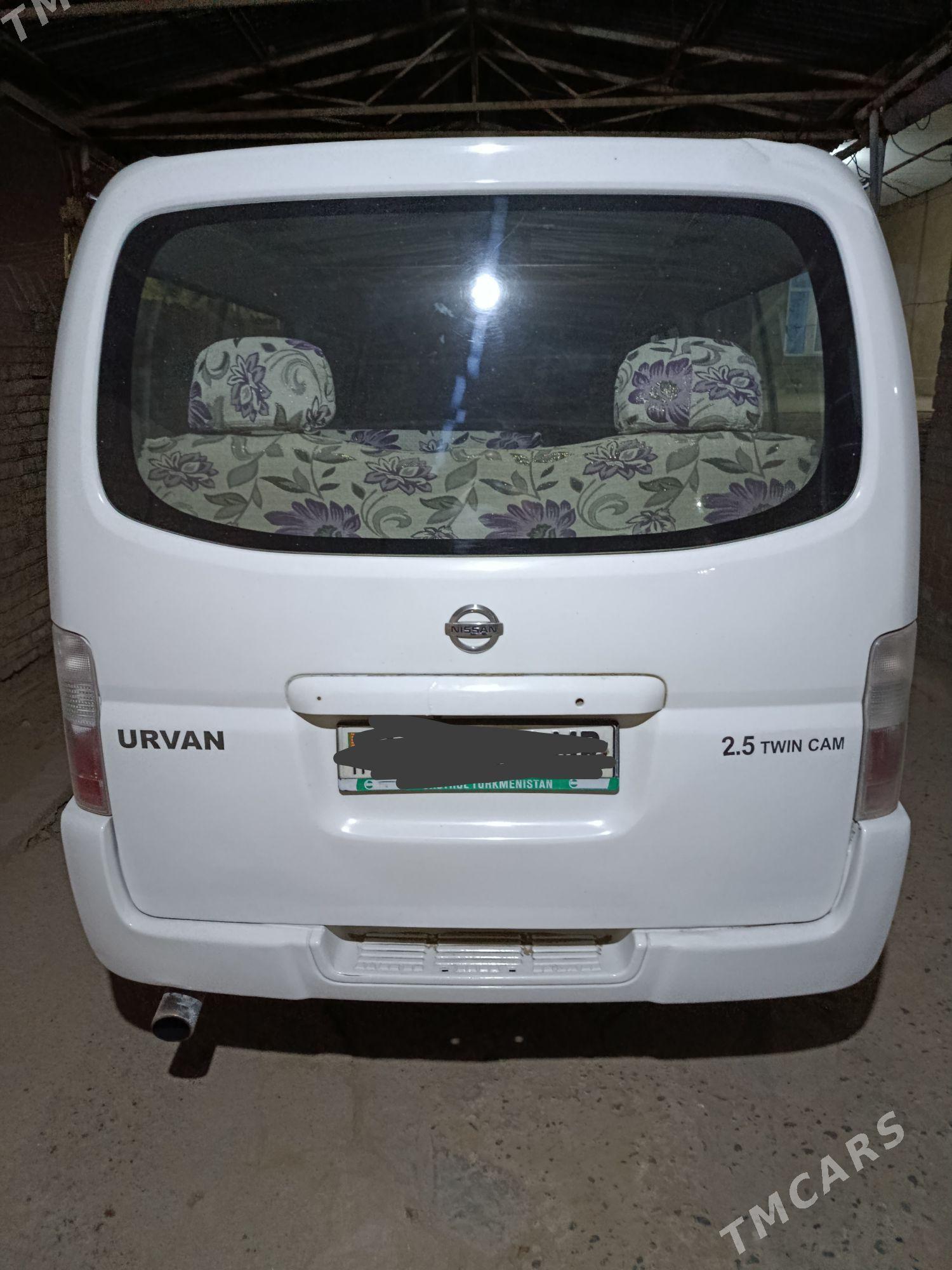 Nissan Urvan 2008 - 147 000 TMT - Мары - img 5
