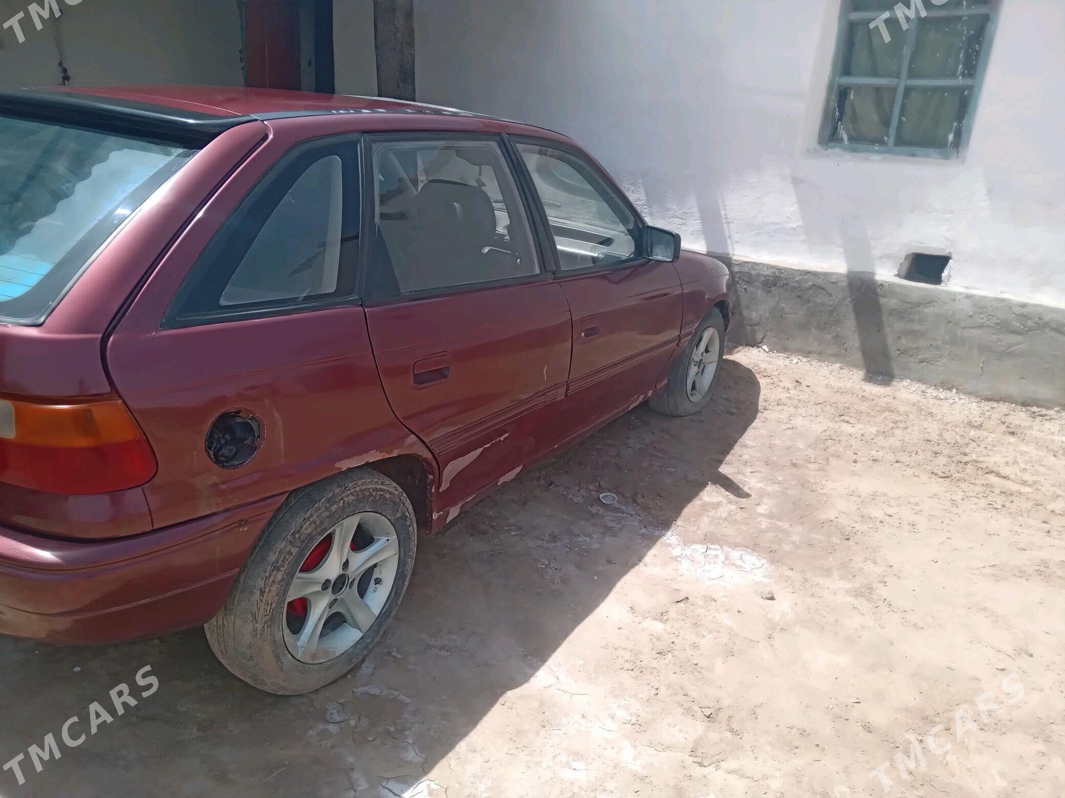 Opel Astra 1991 - 27 000 TMT - Достлук - img 4
