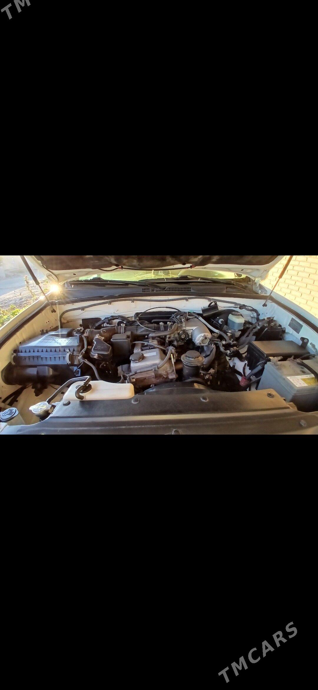 Toyota Land Cruiser Prado 2004 - 290 000 TMT - Дашогуз - img 4