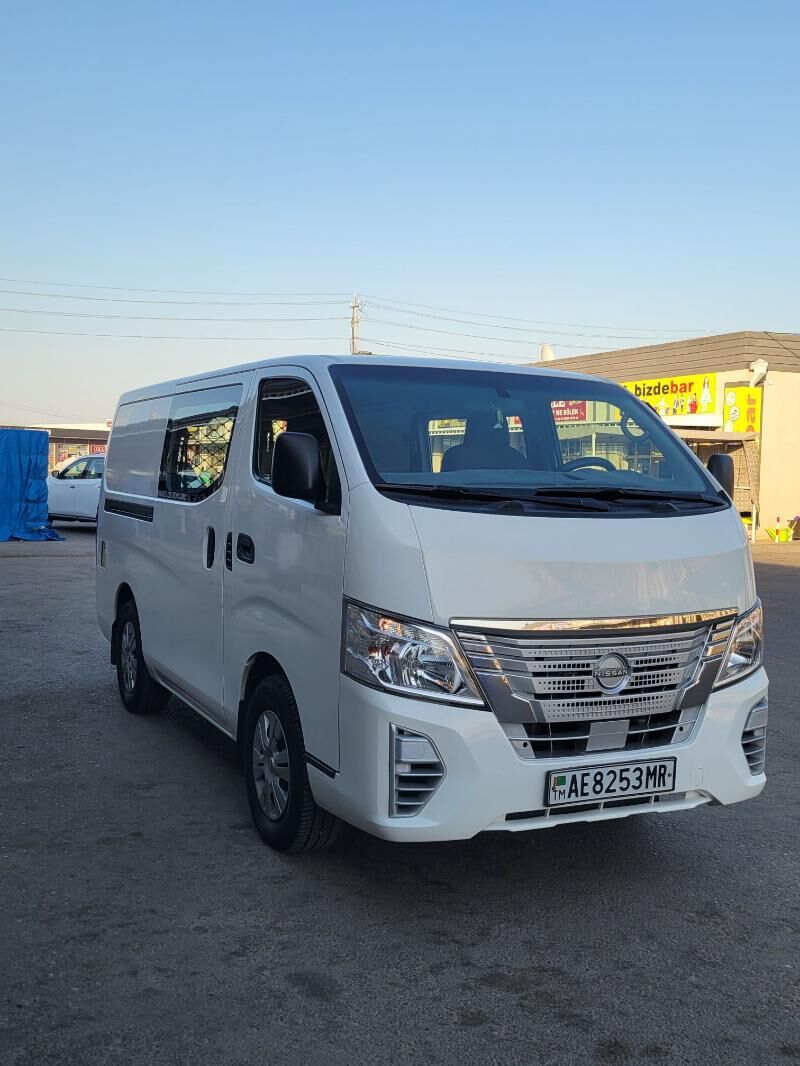 Nissan Urvan 2023 - 370 000 TMT - Mary - img 6