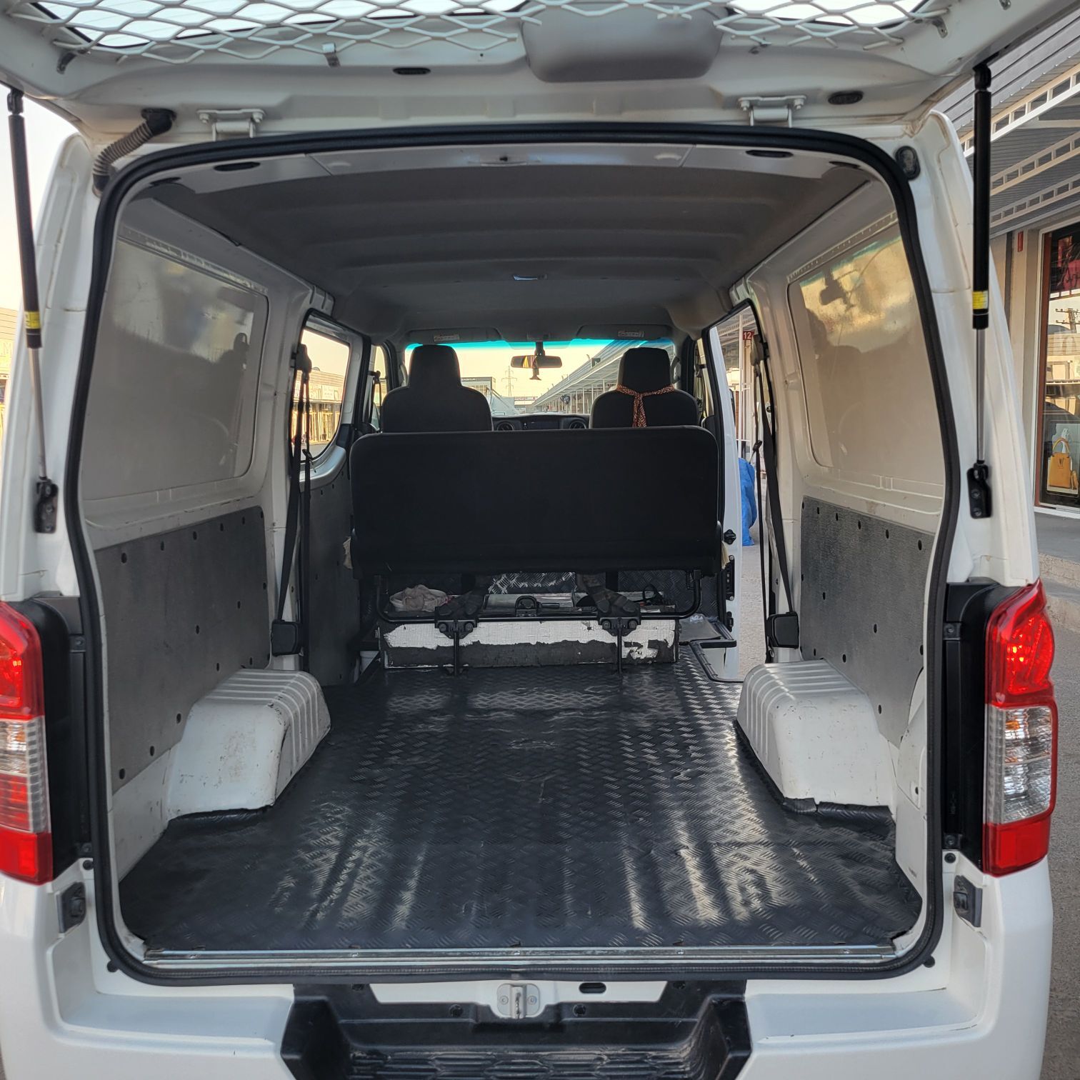 Nissan Urvan 2023 - 370 000 TMT - Mary - img 11