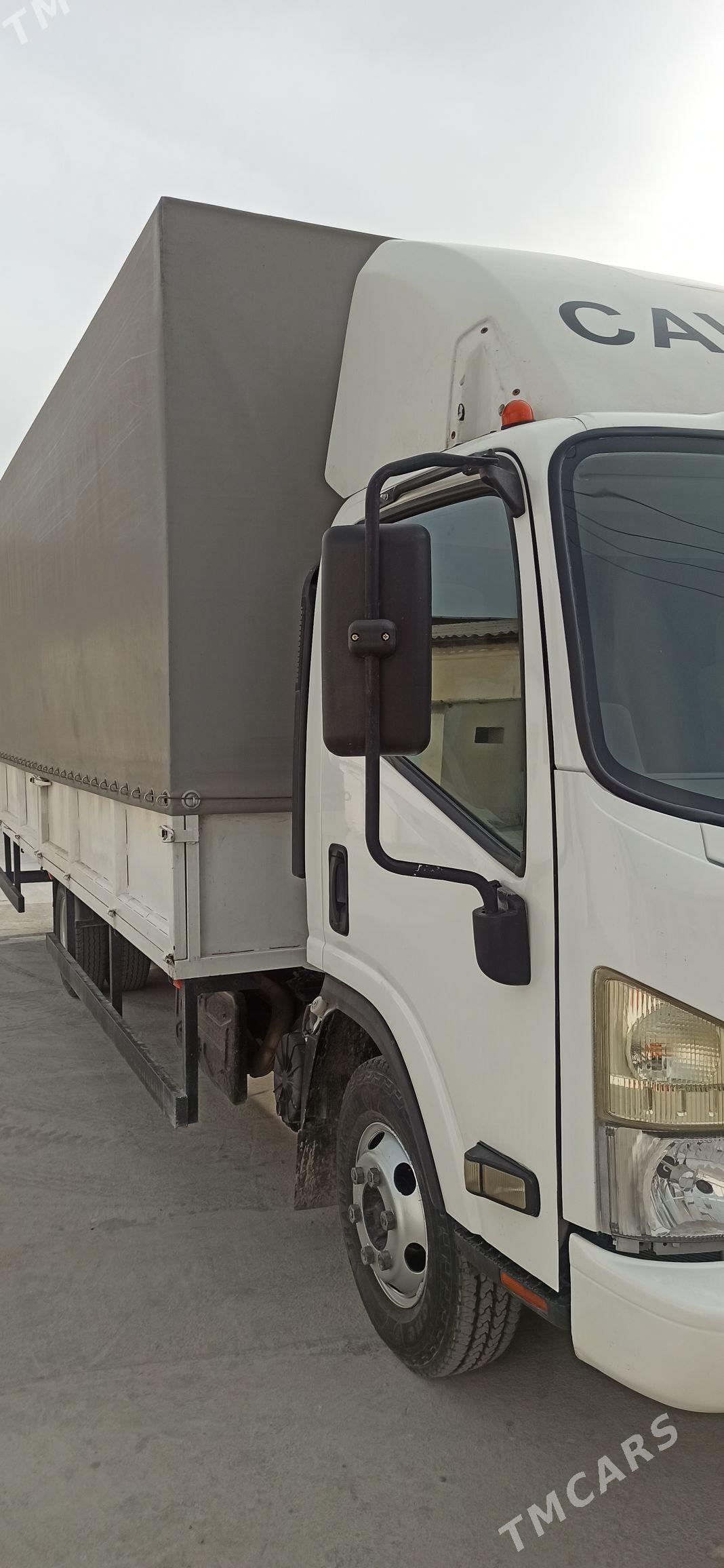 Isuzu Elf 2020 - 560 000 TMT - Туркменабат - img 2