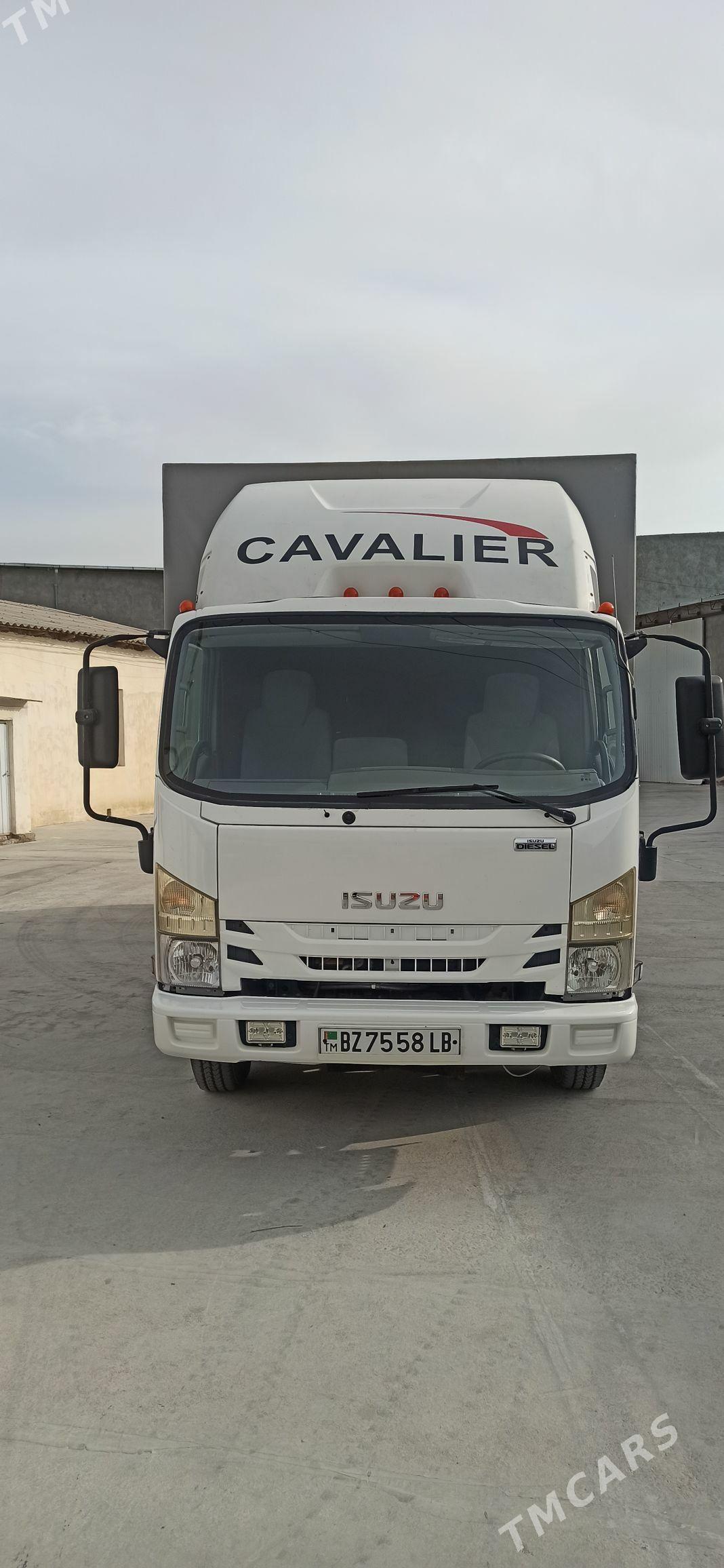 Isuzu Elf 2020 - 560 000 TMT - Туркменабат - img 1