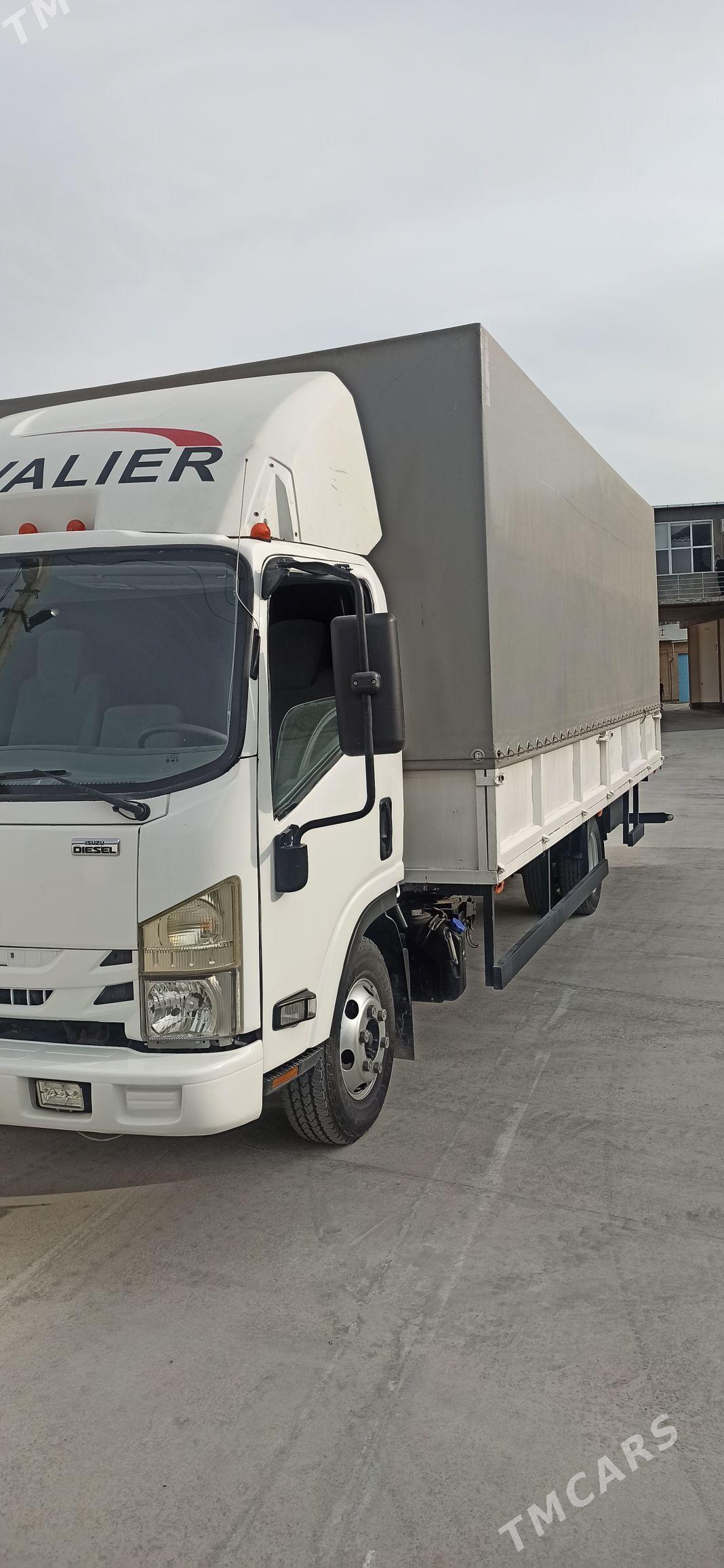 Isuzu Elf 2020 - 560 000 TMT - Туркменабат - img 3