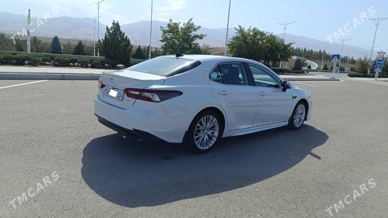 Toyota Camry 2019 - 295 000 TMT - 4 мкр - img 3
