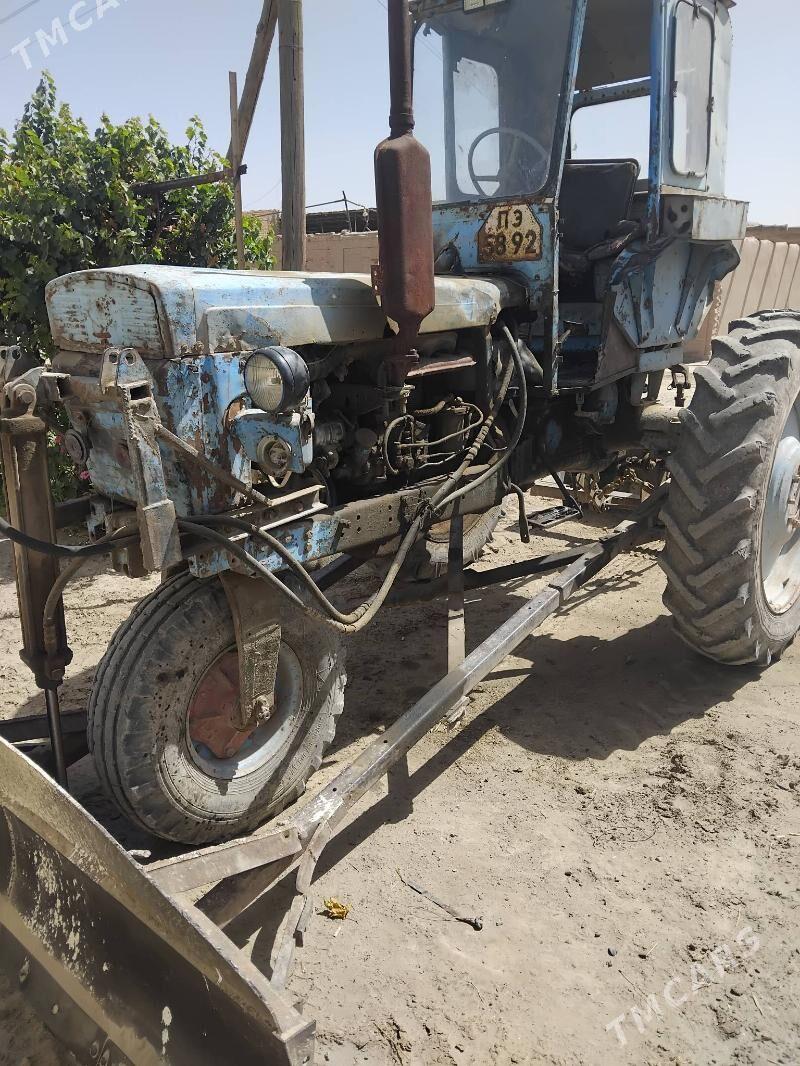 MTZ T-28 1985 - 55 000 TMT - Çärjew - img 3