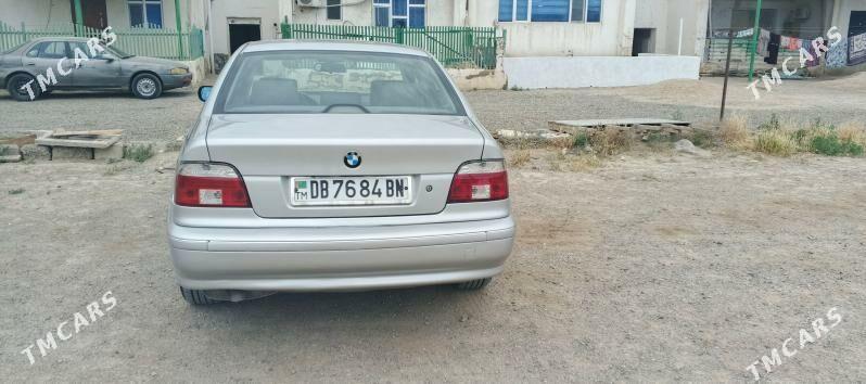 BMW E39 2000 - 125 000 TMT - Туркменбаши - img 2