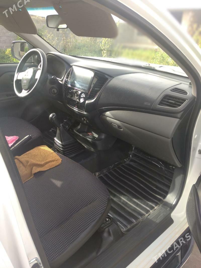 Mitsubishi L200 2016 - 265 000 TMT - Гёкдепе - img 5