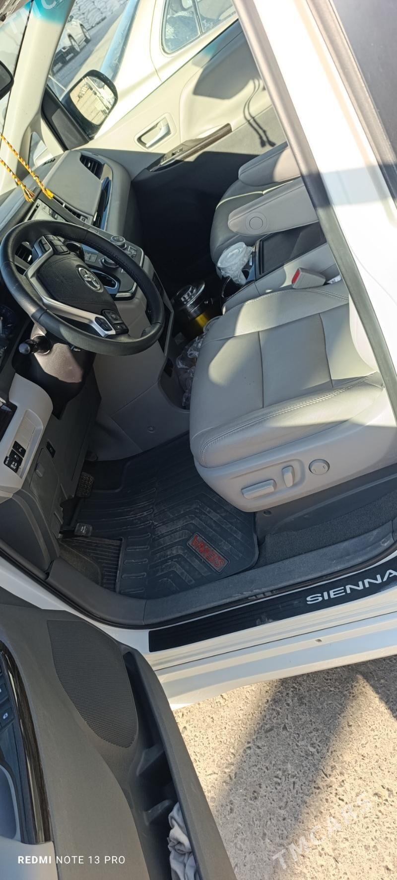 Toyota Sienna 2019 - 480 000 TMT - Туркменабат - img 4