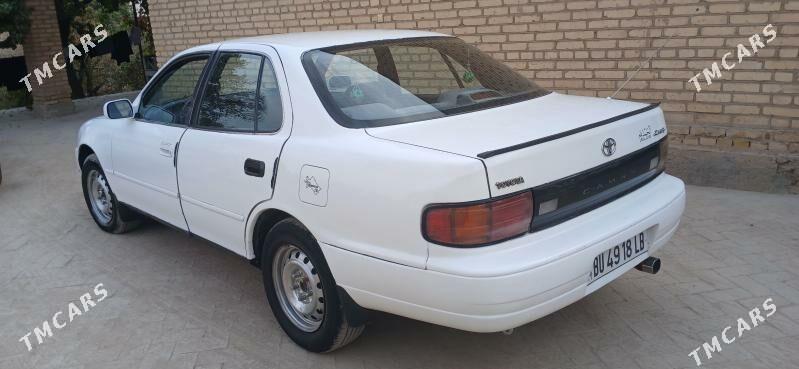 Toyota Camry 1993 - 65 000 TMT - Halaç - img 4
