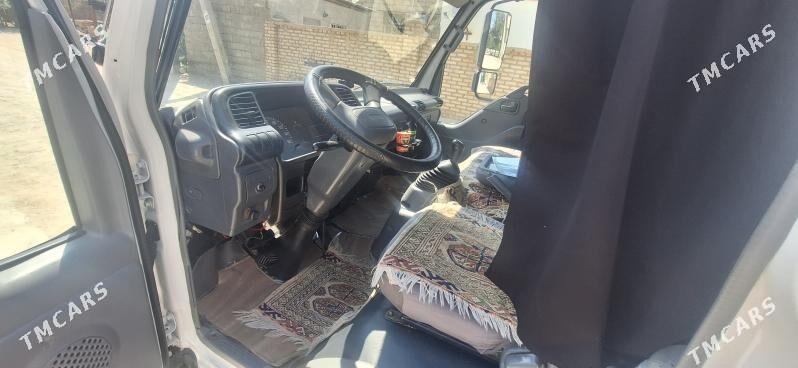 Mitsubishi Canter 2006 - 300 000 TMT - Balkanabat - img 3