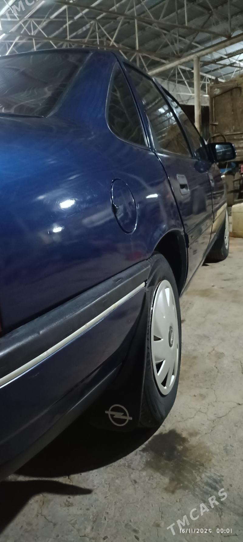 Opel Vectra 1992 - 40 000 TMT - Мары - img 2