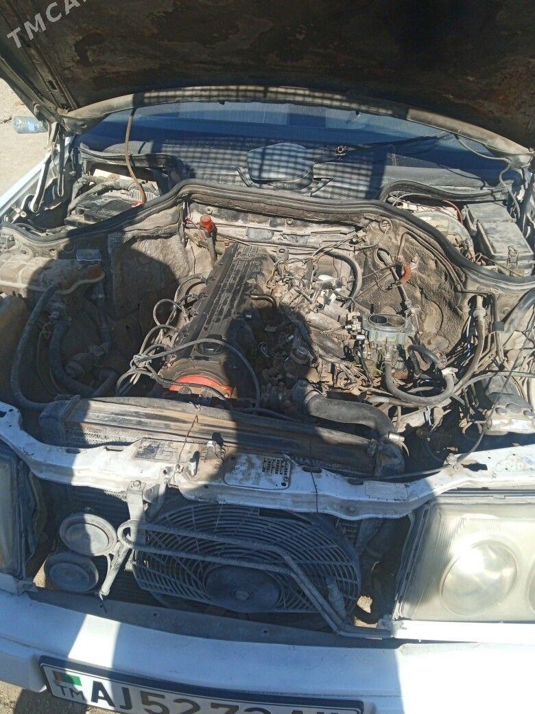 Mercedes-Benz 300E 1988 - 30 000 TMT - Анев - img 2