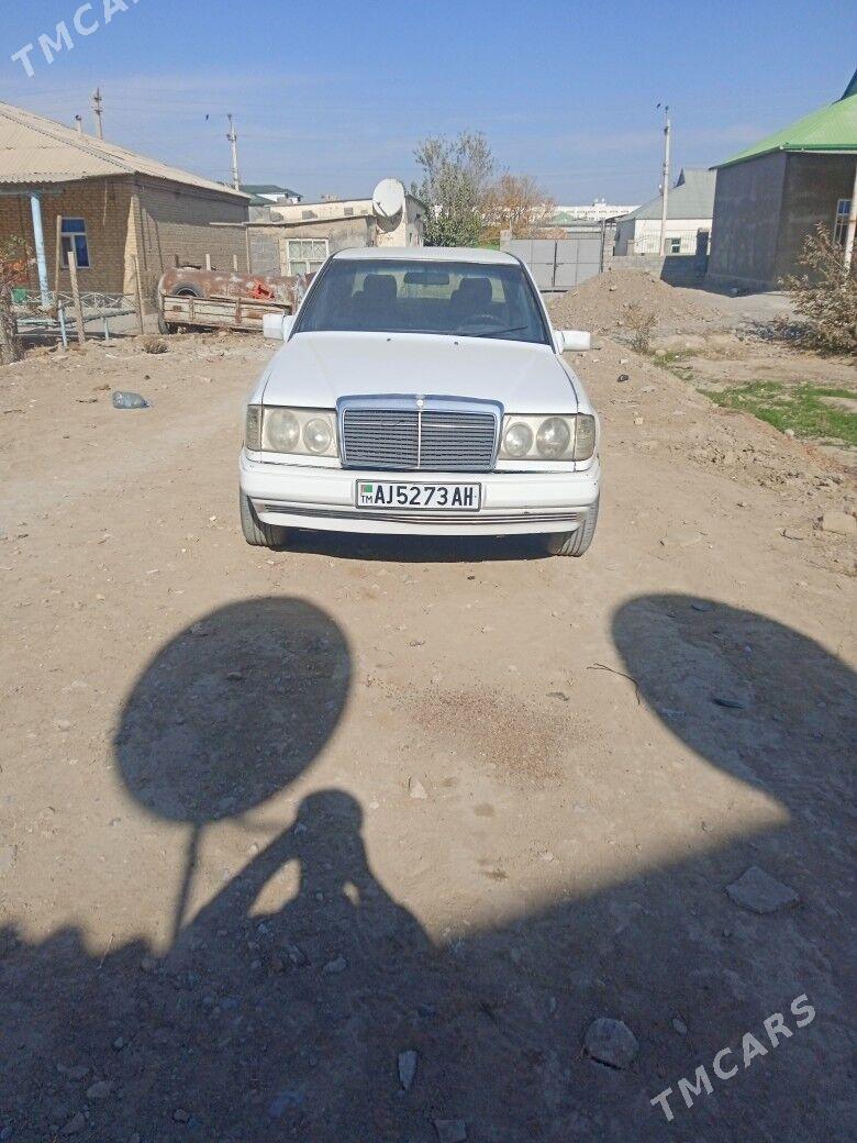 Mercedes-Benz 300E 1988 - 30 000 TMT - Анев - img 5