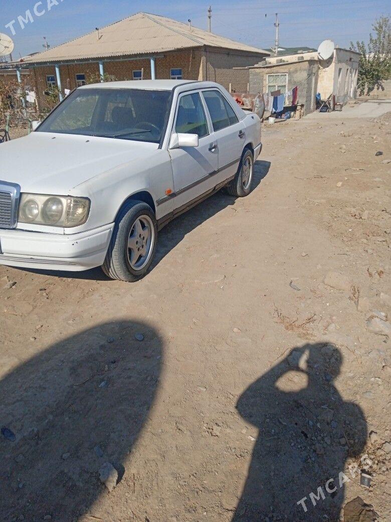 Mercedes-Benz 300E 1988 - 30 000 TMT - Анев - img 4