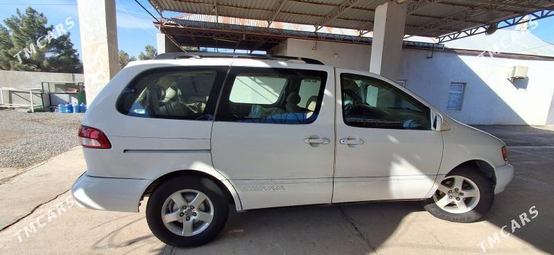 Toyota Sienna 2001 - 170 000 TMT - Арзув - img 6