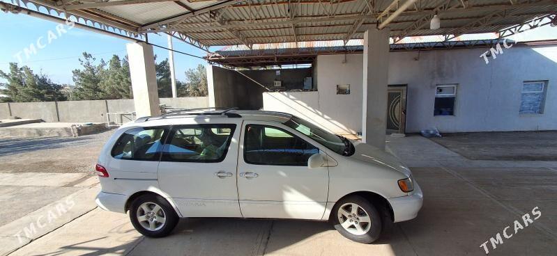 Toyota Sienna 2001 - 170 000 TMT - Арзув - img 3