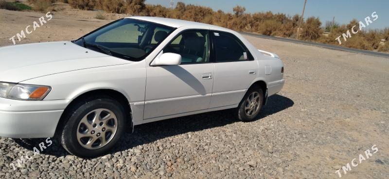 Toyota Camry 1998 - 118 000 TMT - Halaç - img 4