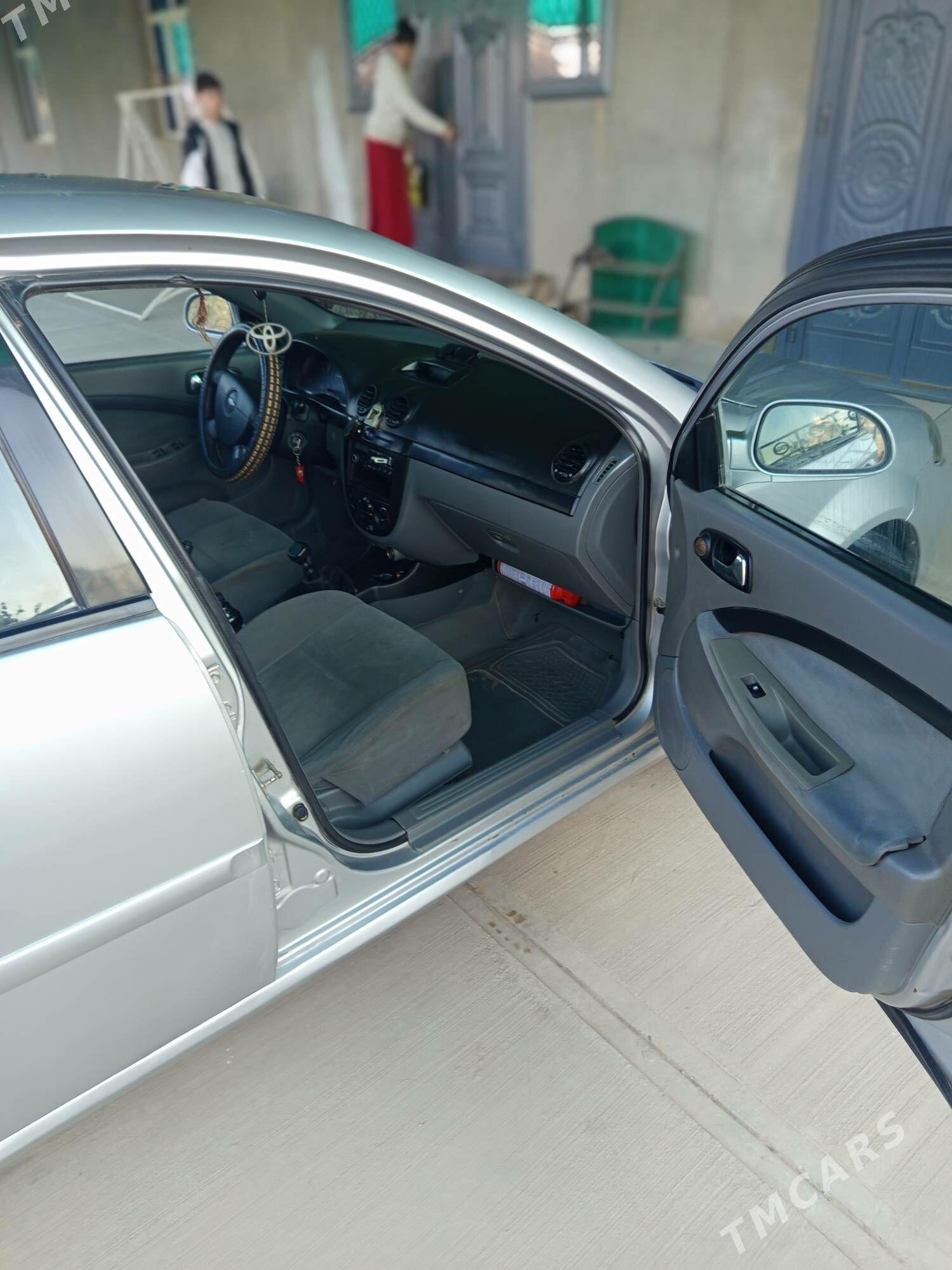 Chevrolet Lacetti 2005 - 65 000 TMT - Gurbansoltan Eje - img 8