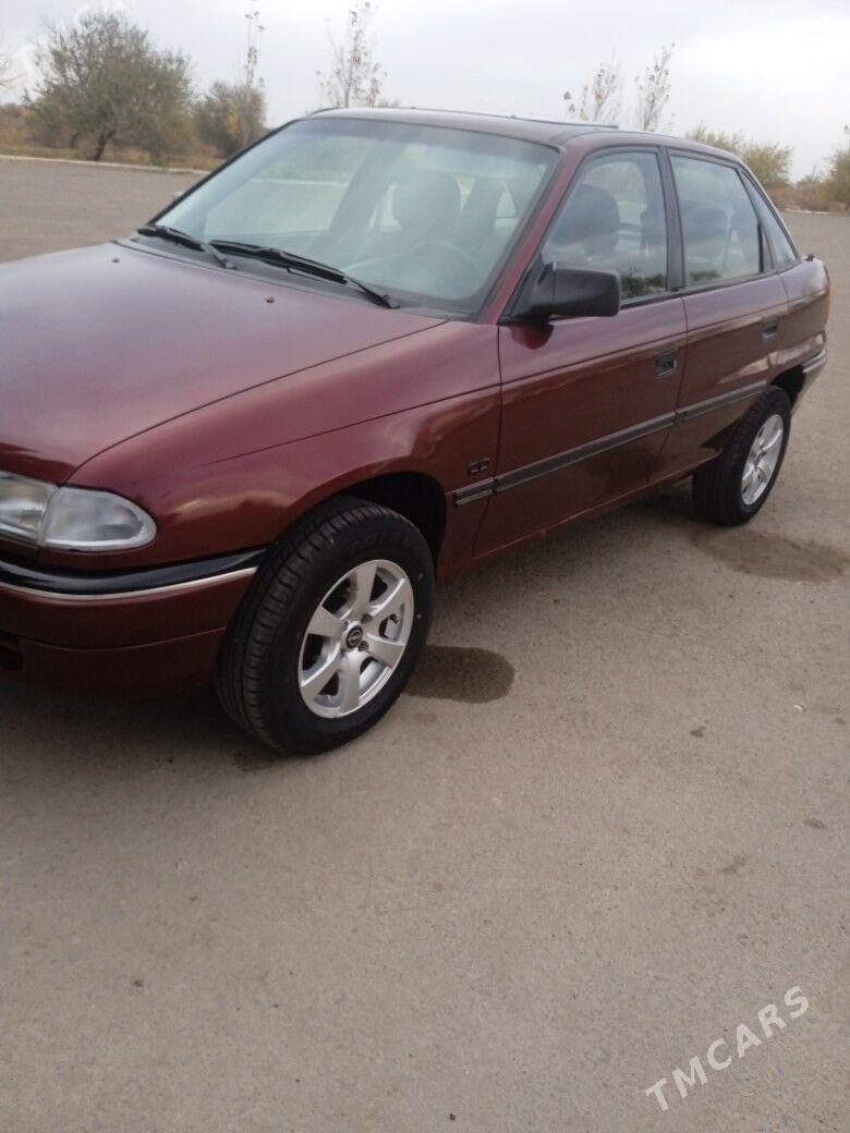 Opel Astra 1992 - 45 000 TMT - Губадаг - img 2
